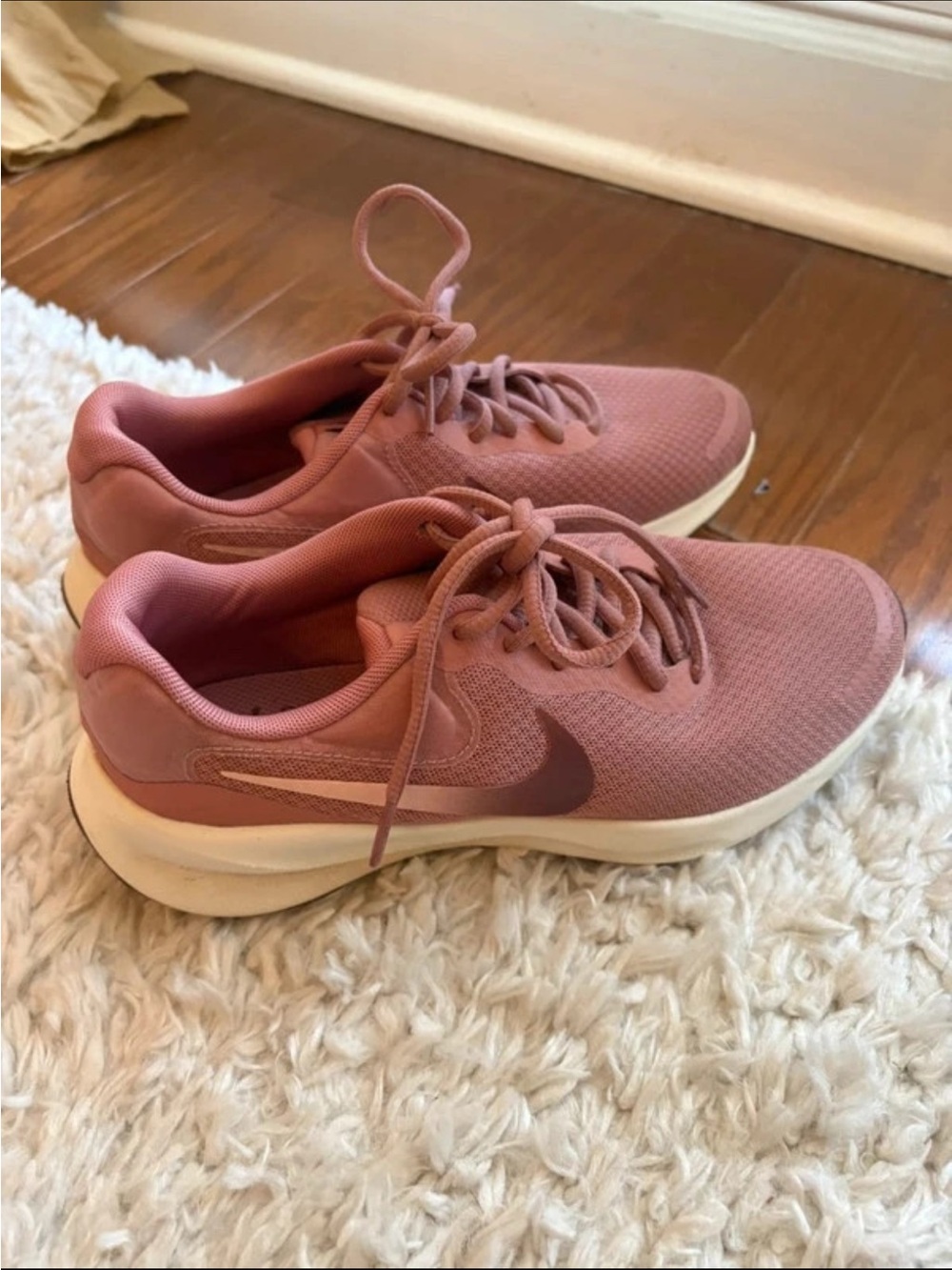 Nike Women's Rose Pink Mesh Training Sneakers - Worn ONCE